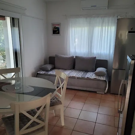 Small Family House Feniks *