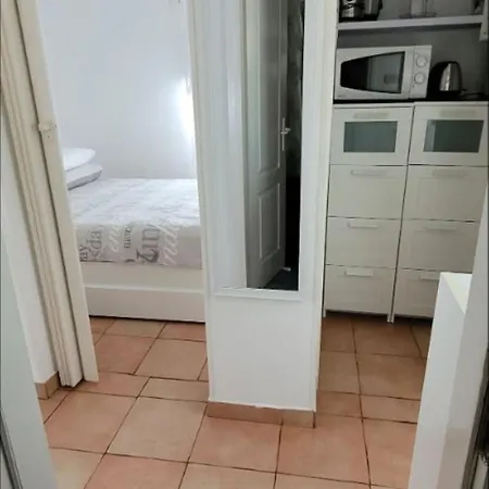 Nyaraló Small Family House Feniks Milna