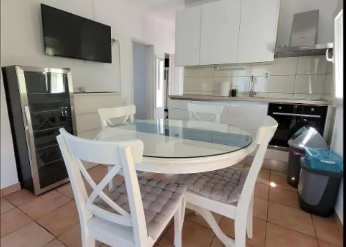 House Feniks - Great For A Family Vacation * Milna (Brac)